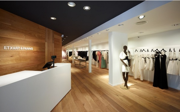 Choosing the Best Materials for Visual Merchandising Concepts in Luxury  Retail Stores - Retail Focus - Retail Design